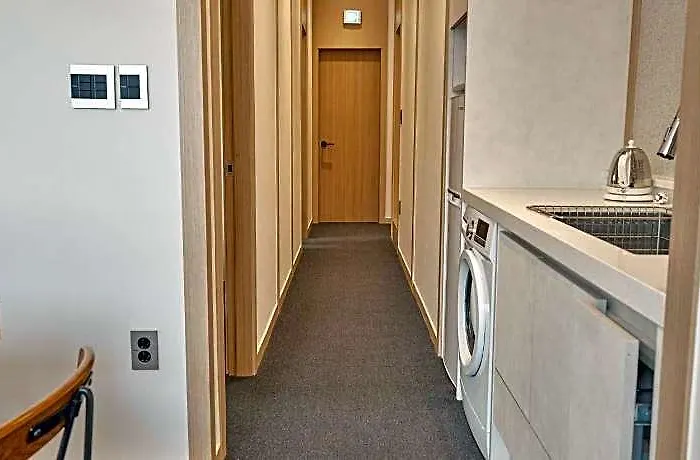 Hotel Uh The 3*