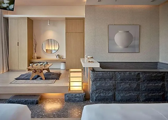 Hotel Uh The