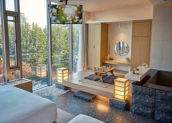 Uh The Hotel